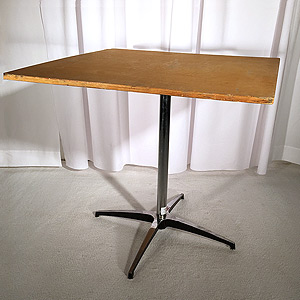 32-in x 32-in Short Cocktail Table